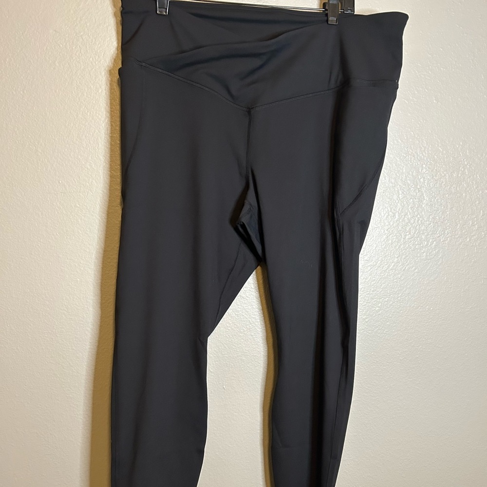 NWT black fabletic leggings